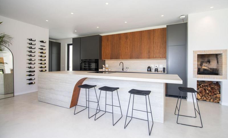 4 Bedroom Property for Sale in Zwaanswyk Western Cape